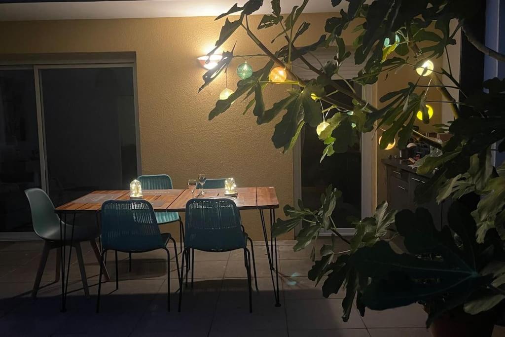 Tres Bel Appartement Contemporain Et Calme Fréjus Exterior foto