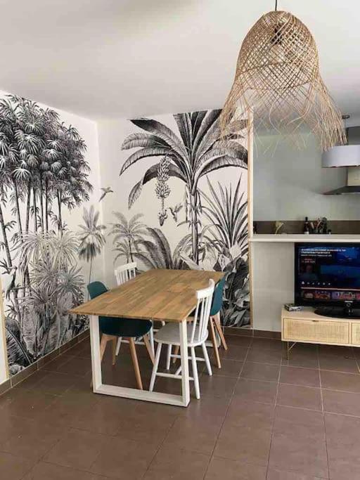 Tres Bel Appartement Contemporain Et Calme Fréjus Exterior foto